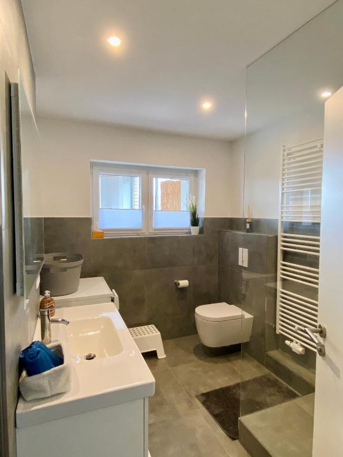 וונסטורף Traumhafte 115 Qm Ferienwohnung Am Steinhuder Meer, Ruhig, Komfortabel, Loggia, Parkplatz, Wifi מראה חיצוני תמונה